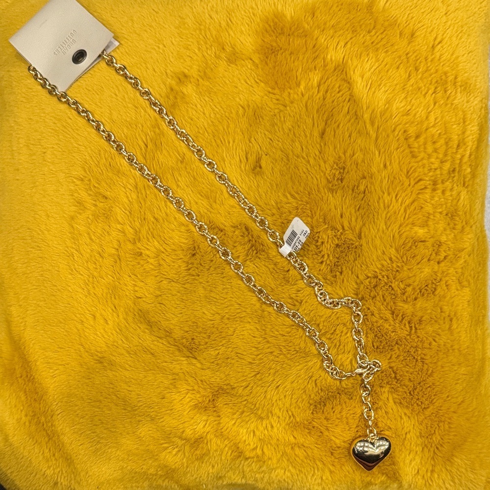 Gold Heart Pendant Necklace